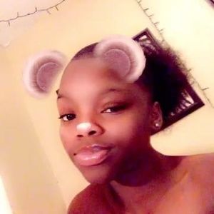 Meet your Posher, Kenise